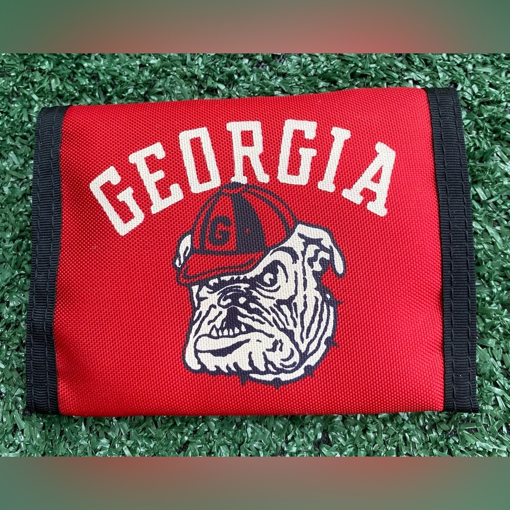 Vintage 80’s University Of Georgia Bulldogs UGA Red Nylon Trifold Wallet